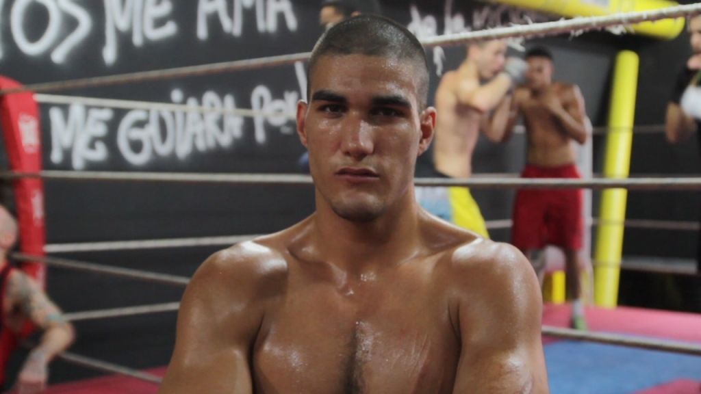 Javier García Roche: "El boxeo les ayuda a tener la cabeza despejada"