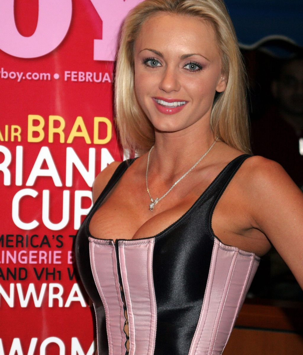 Hallada muerta en la bañera la 'conejita' de Playboy Cassandra Lynn