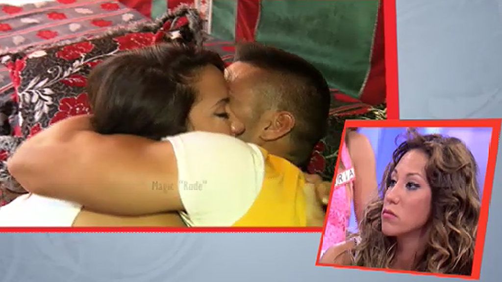 Ángel se levanta y se va: “No tengo ganas de tener cita”