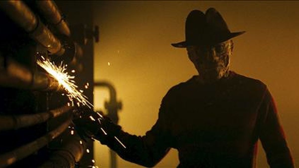"Pesadilla en Elm Street" (1984) alumbró al asesino de los sueños, Freddy Krueger, uno de los iconos más famosos del cine de terror, cuyas andanzas renacencon una nueva versión "aún más terrorífica" que la original. EFE/Archivo