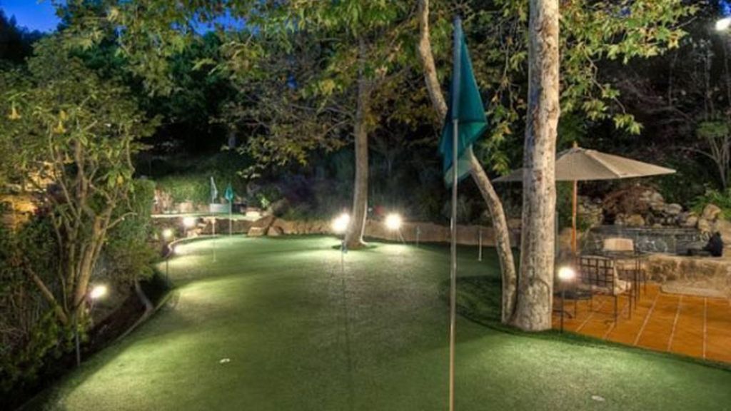 Mark Wahlberg vende su espectacular mansión de Beverly Hills