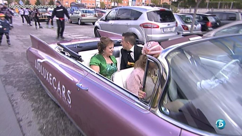 Desafiando al tiempo en un descapotable