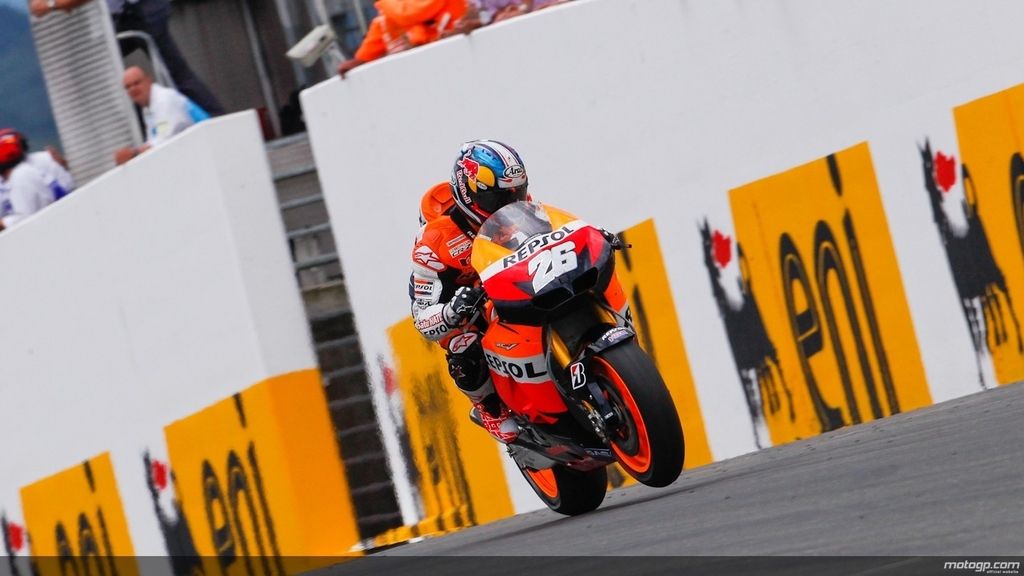 Dani Pedrosa abre gas en la recta de meta del GP de Alemania