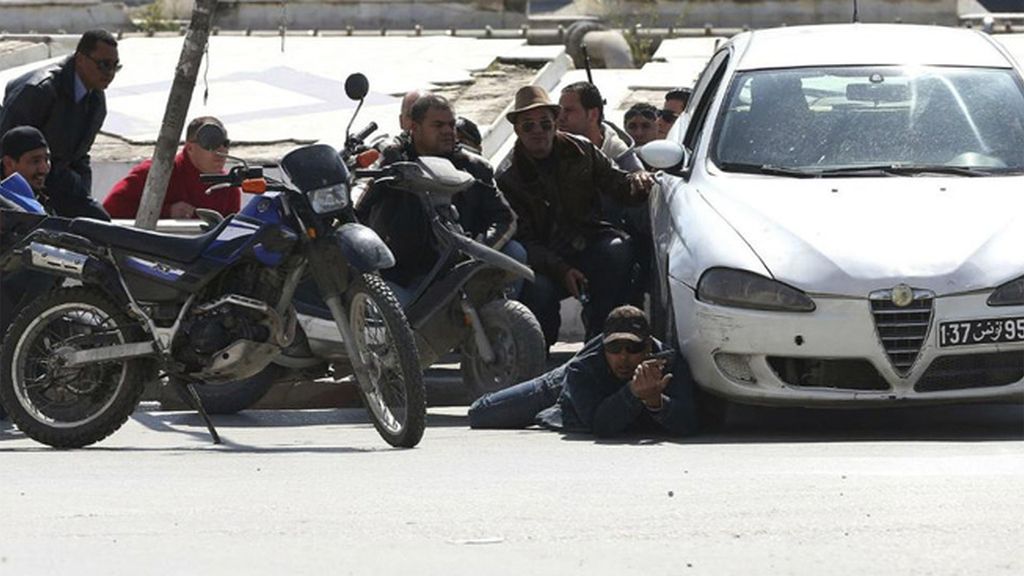 Exteriores del museo del Bardo donde hay decenas de rehenes