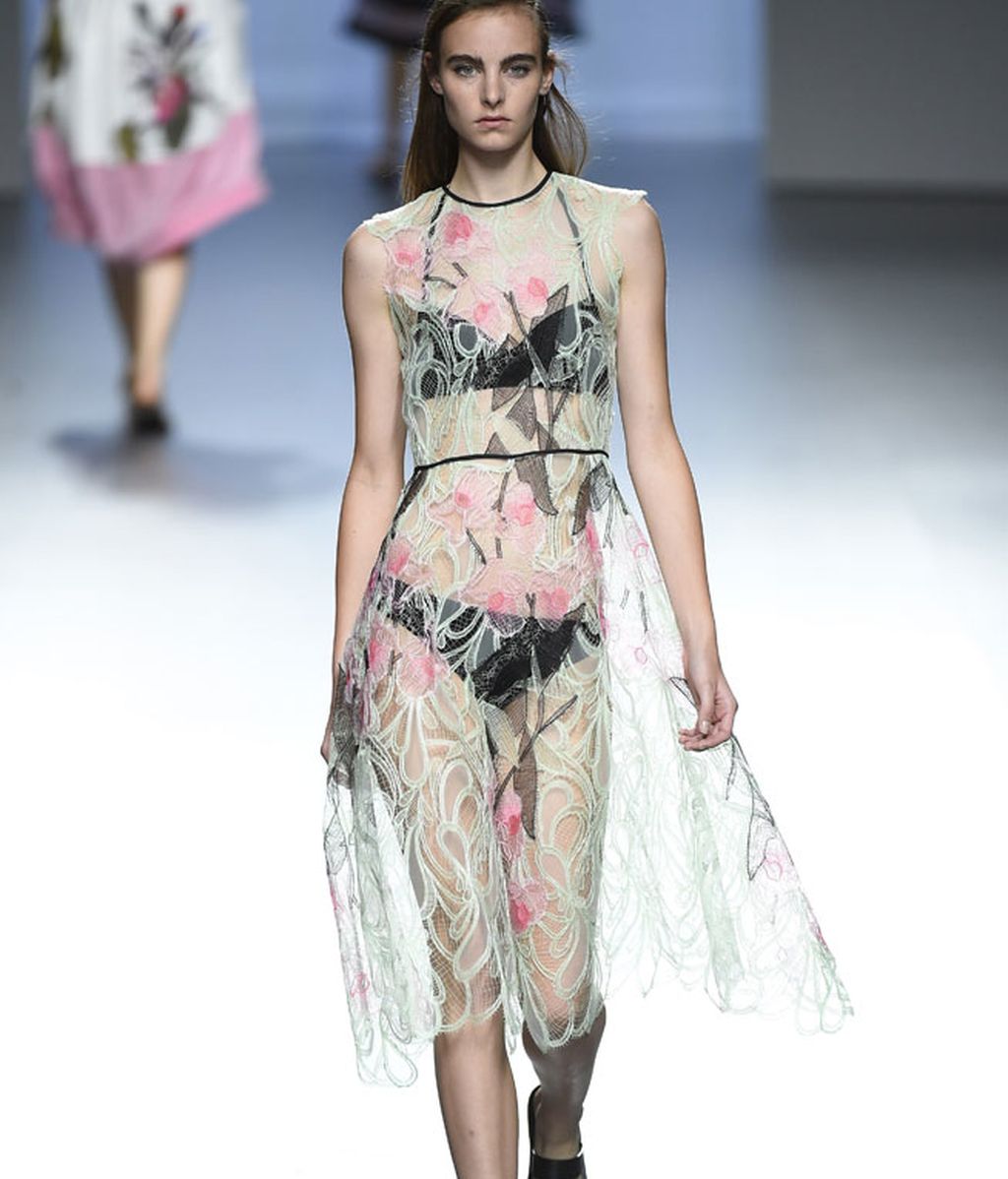 ‘Hiroko’: la primera modelo asiática en la Alta Costura