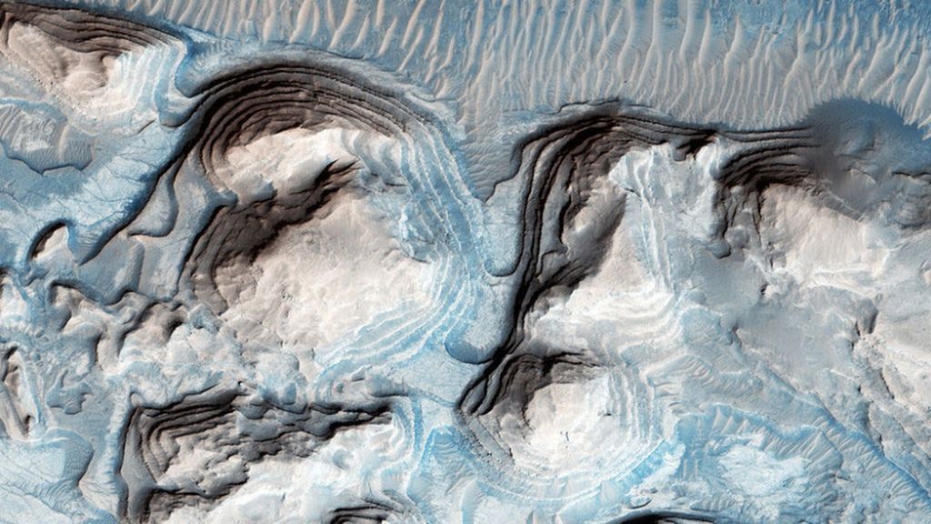 La NASA revela coloridas fotos del planeta