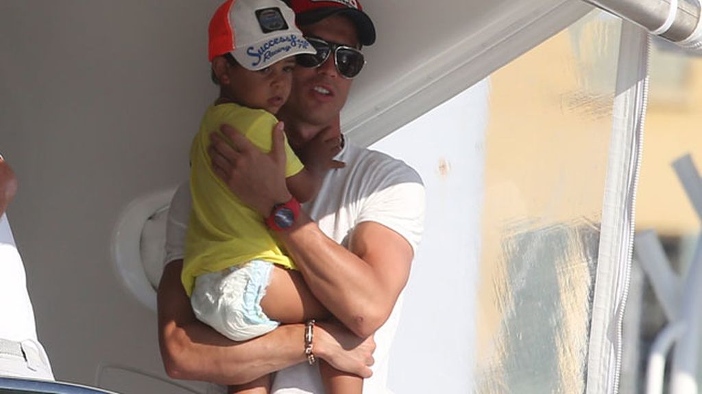 Cristiano Ronaldo,Irina Shayk,vacaciones,Saint-Tropez