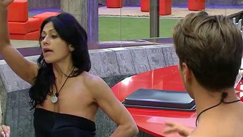 Se ha enfadado porque no consigue dormir por los ruidos