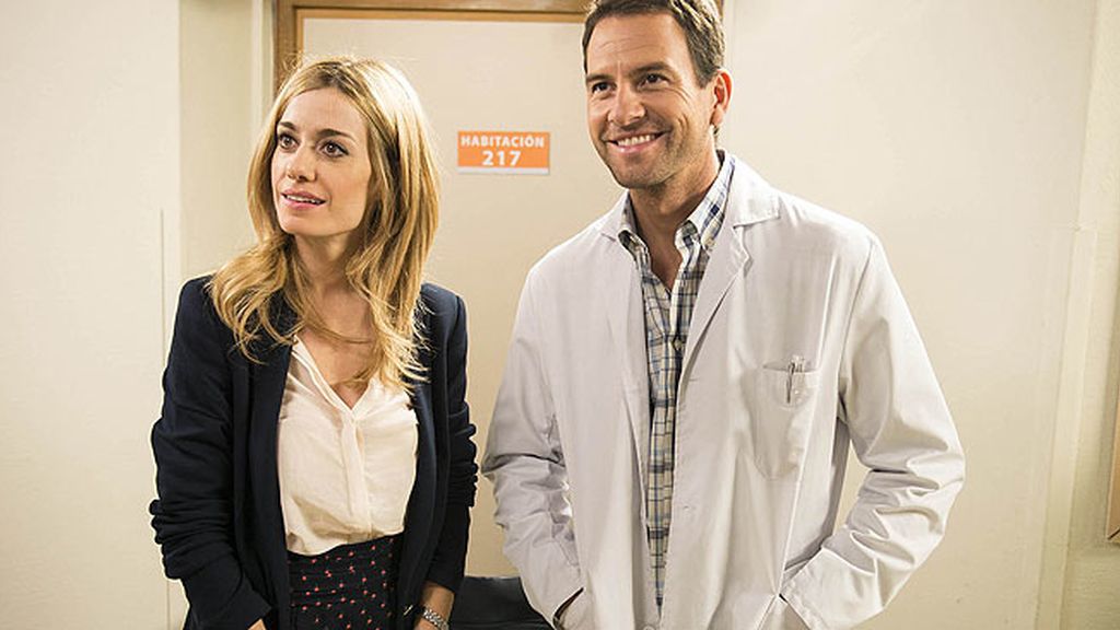 Manolo en el hospital, los problemas de Carlota...