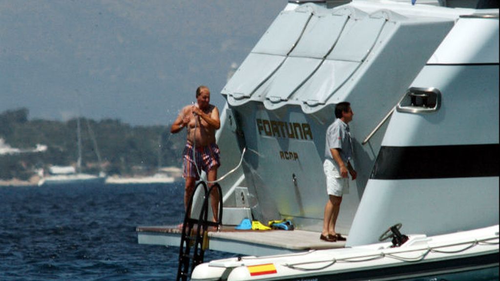 El Rey Juan Carlos I, a bordo del Fortuna