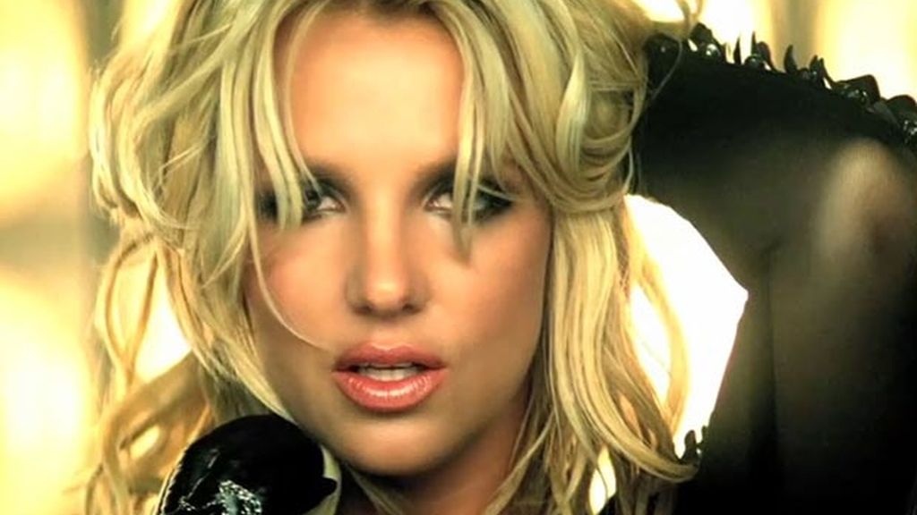 Britney Spears cuelga en twitter las fotos de su último vídeo