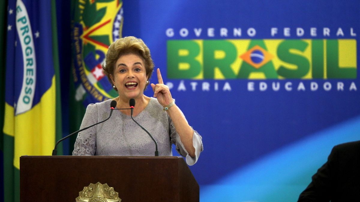 Rousseff dice que "jamás" renunciará y advierte de la "tentativa golpista" del 'impeachment'