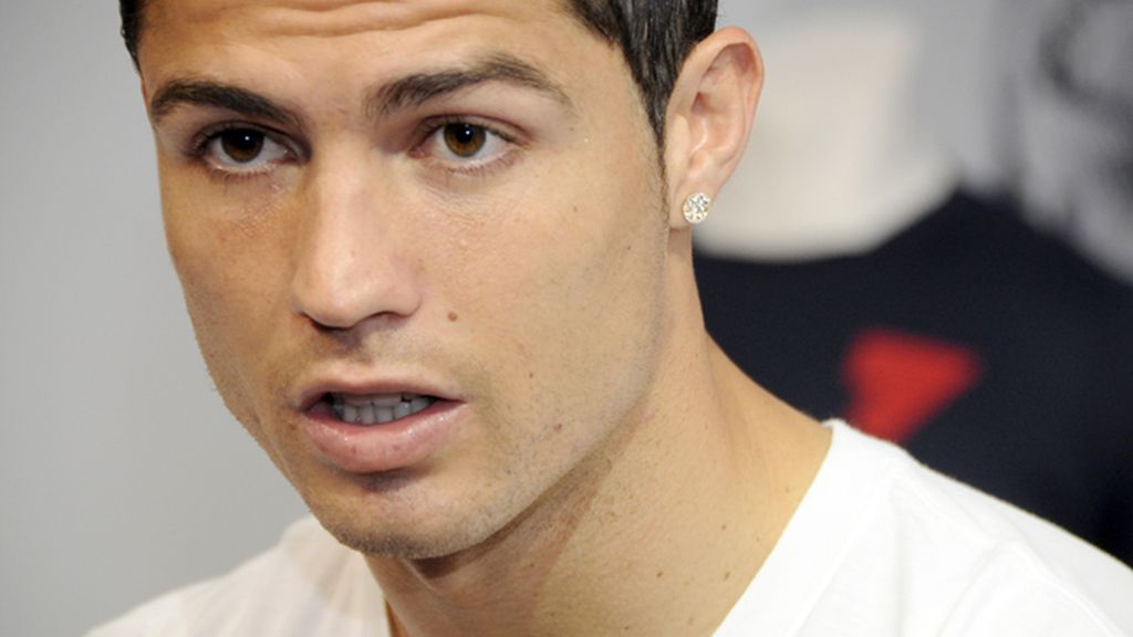 Cristiano Ronaldo, como un niño con zapatos nuevos