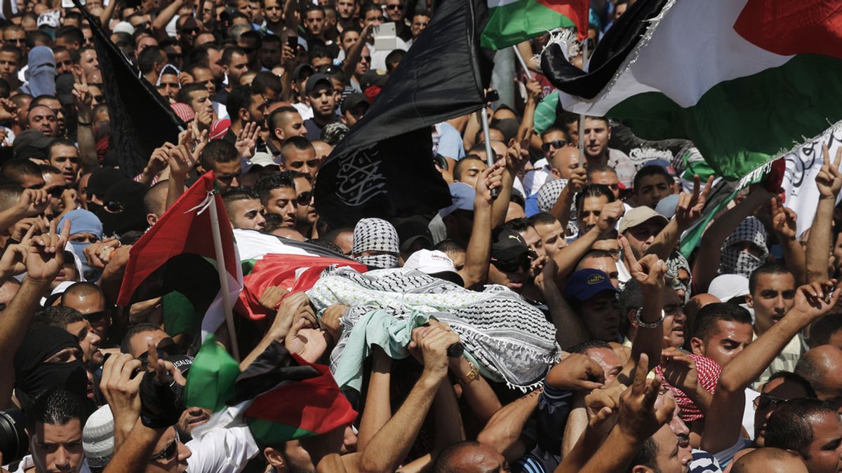 Disturbios en el funeral del adolescente palestino asesinado