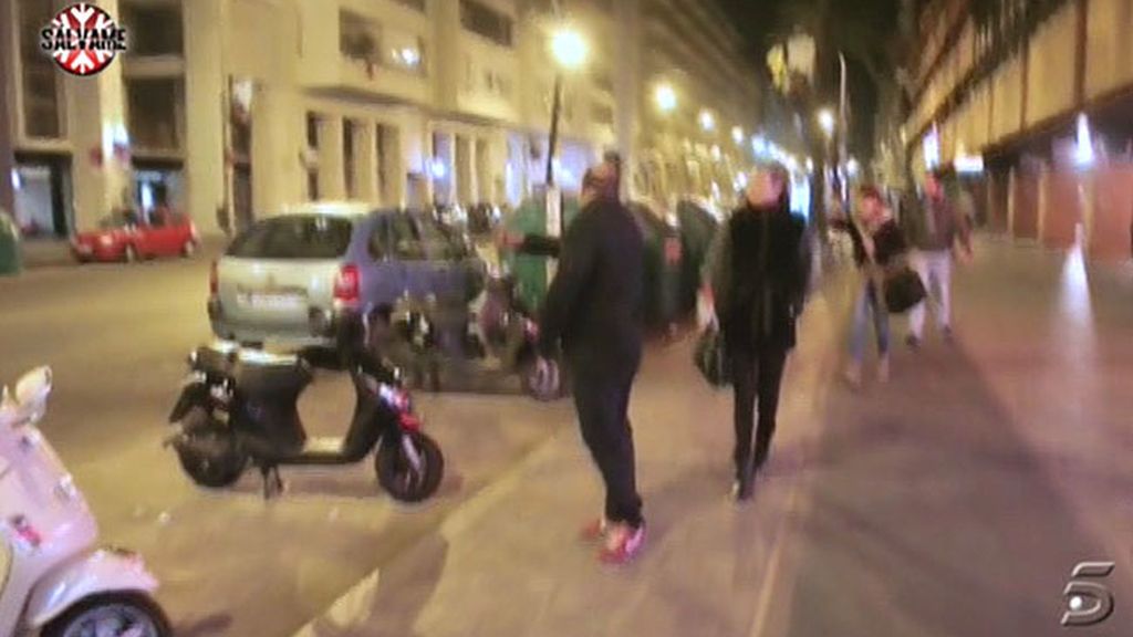 Juntos, aunque sin muestras de cariño
