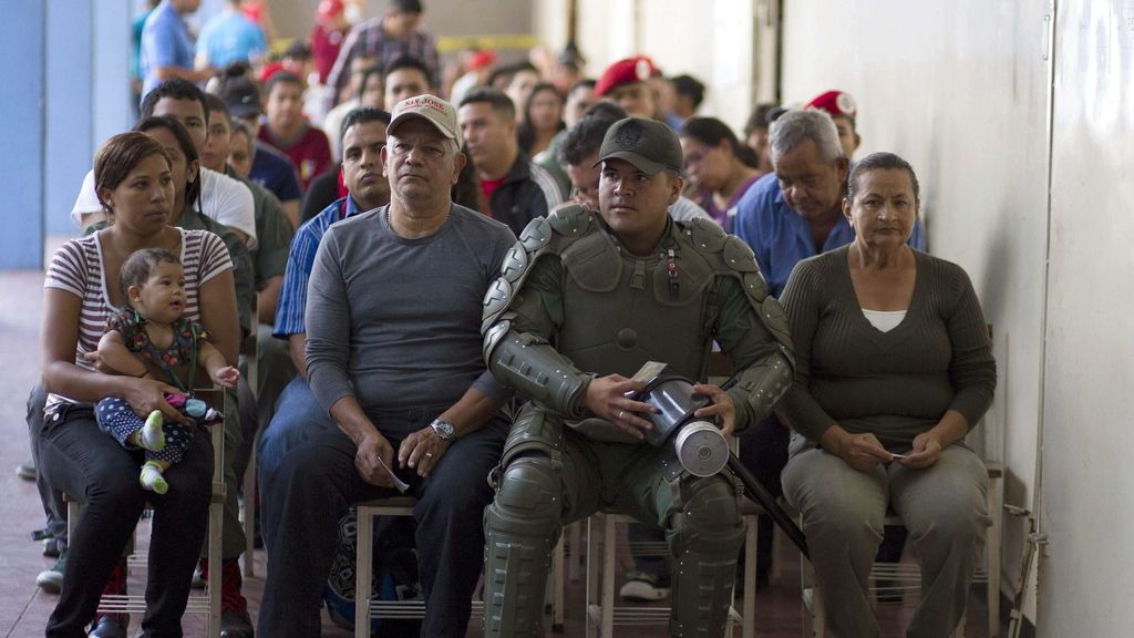 Los venezolanos eligen a su Presidente