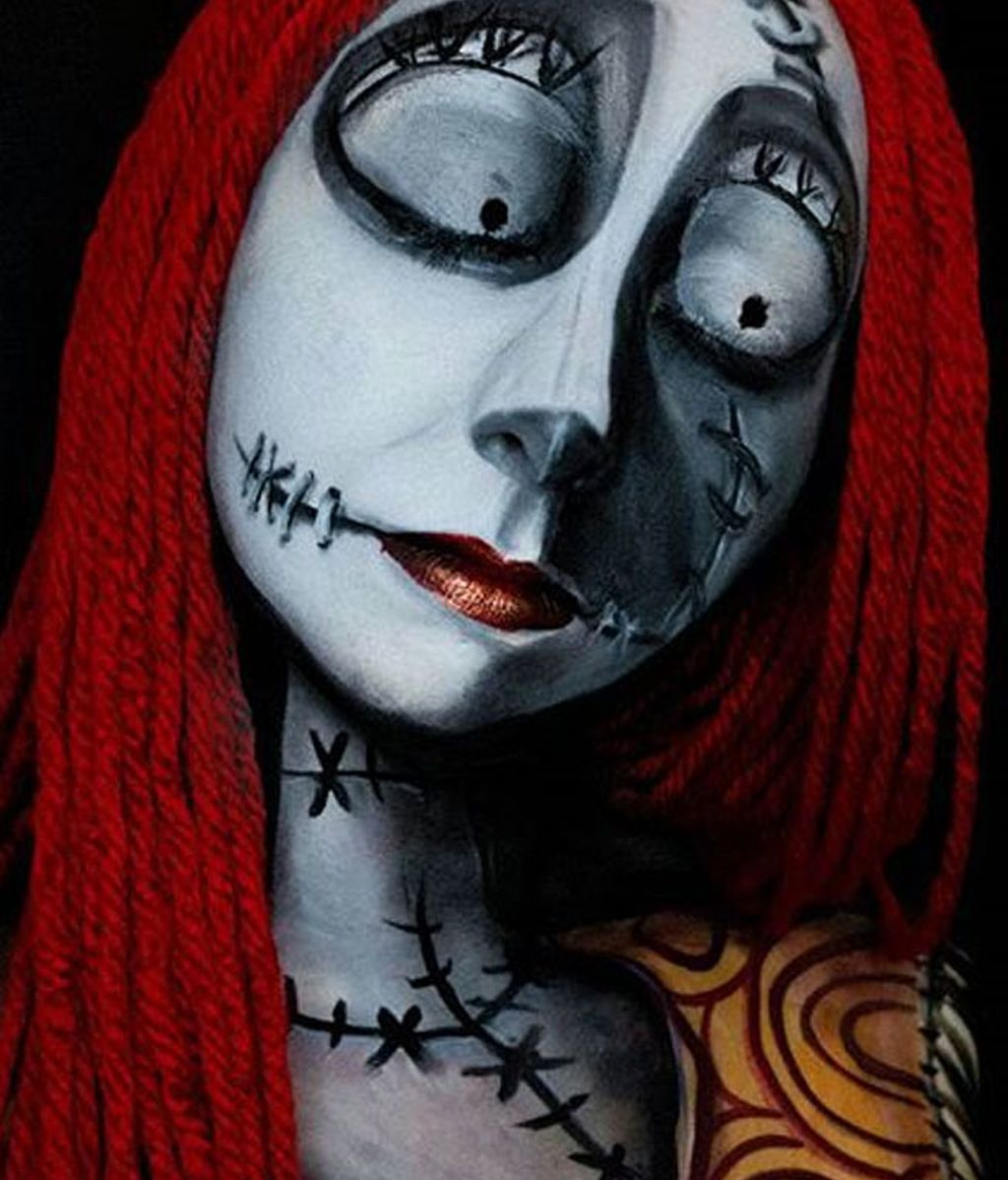 Andrea de la Ossa se convierte en los monstruos con los que nunca querrías soñar