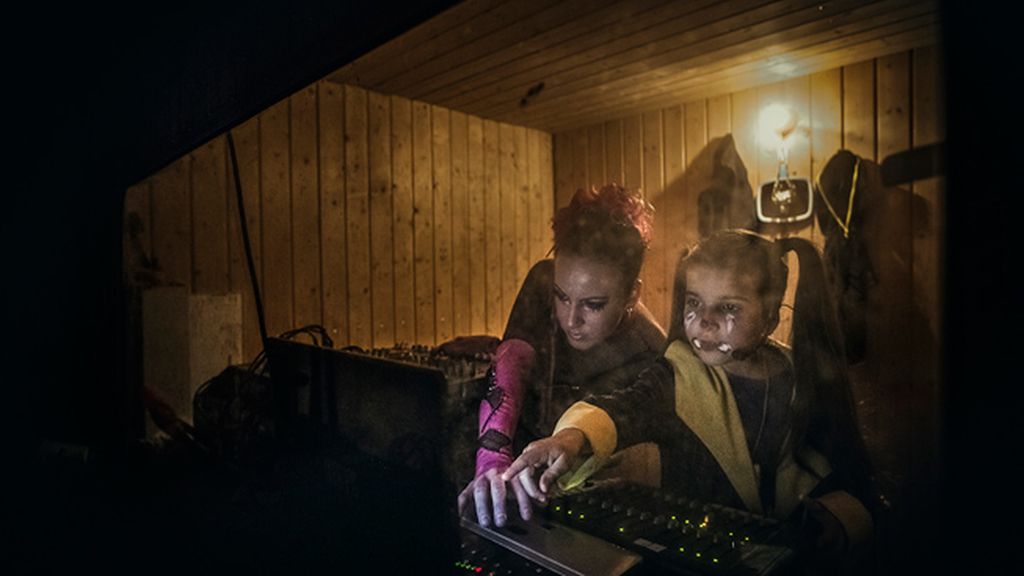 La mayoría son hijos de artistas o de los dueños