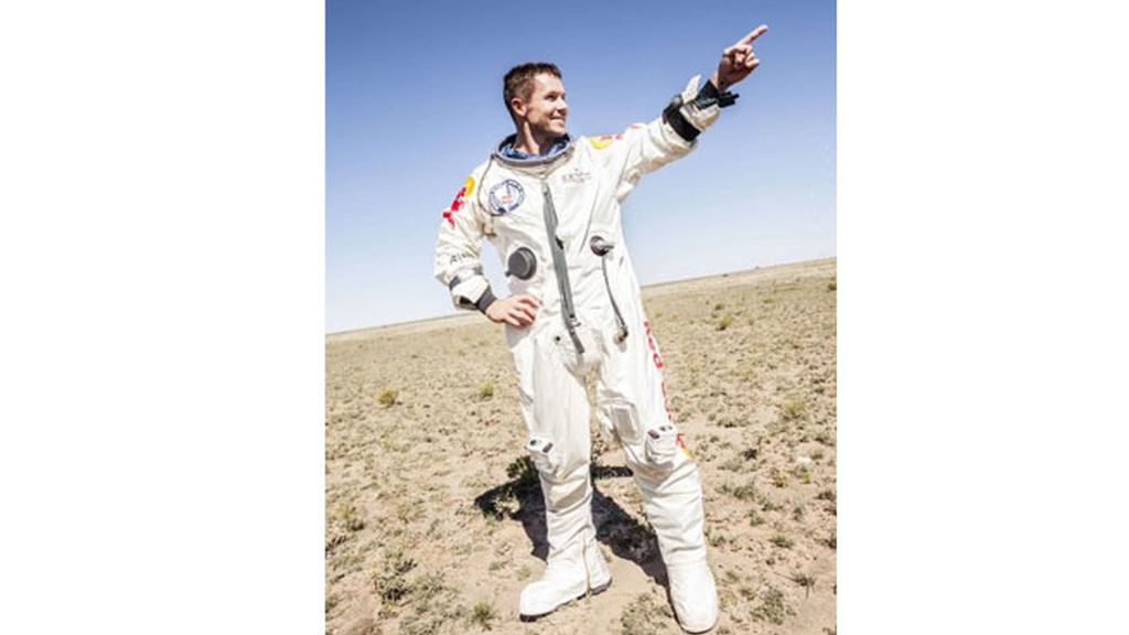 Felix Baumgartner salto desde el cielo
