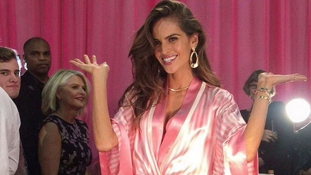 Alessandra Ambrosio, una de las top del desfile