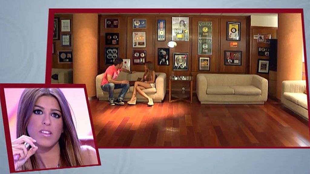 Oriana se fija más en el cantante que en Rafa