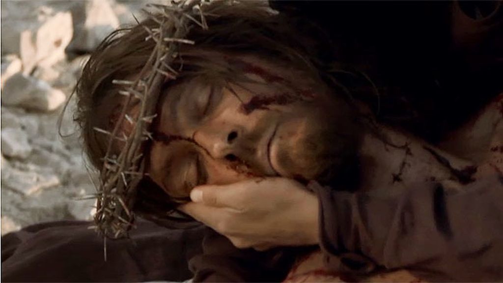 Pese al temor de perder a su hijo, María decide volver a su pueblo para que se haga la voluntad de Dios