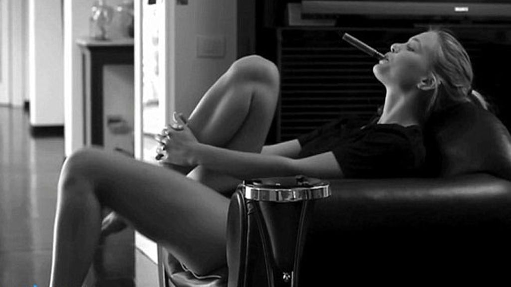 Desnudarse con Bar Rafaeli