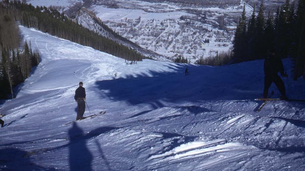 La nieve da color a las laderas de Aspen