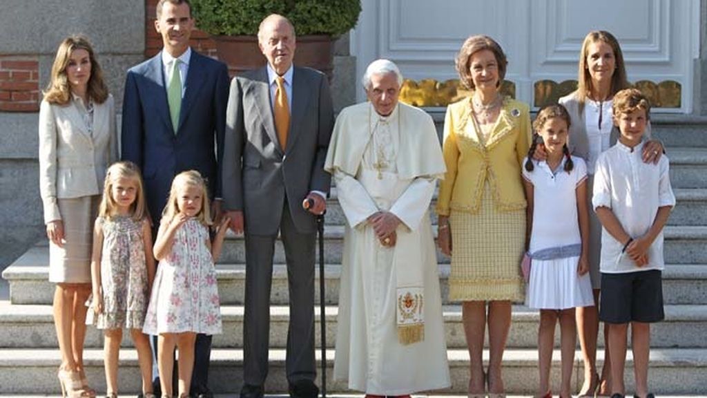 Benedicto XVI renuncia a su papado