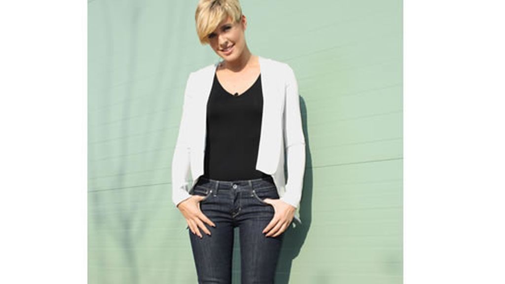 Tania Llasera y su modelito del viernes 11 de febrero