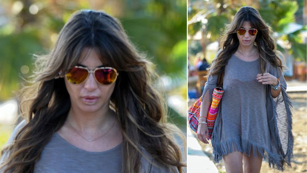 Elena Tablada se va de 'chupipandi' con su novio y sus amigas a las playas de Marbella