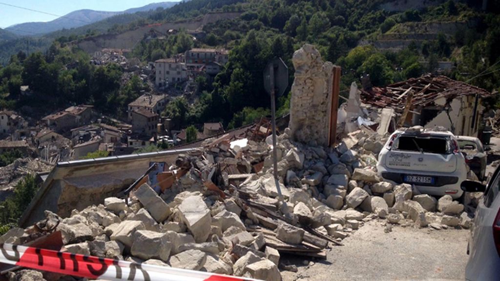El terremoto de magnitud 6 sorprende a las personas durmiendo