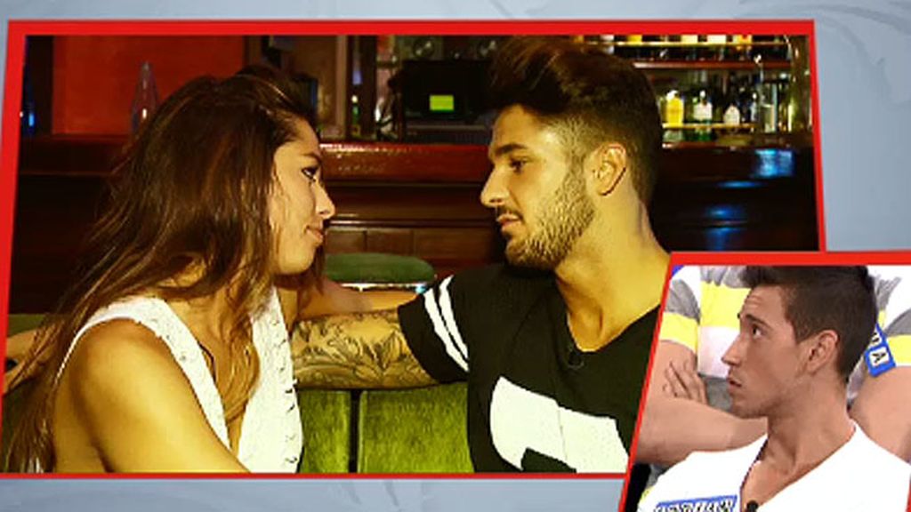 Jenny y Hugo 'bailan pegados'