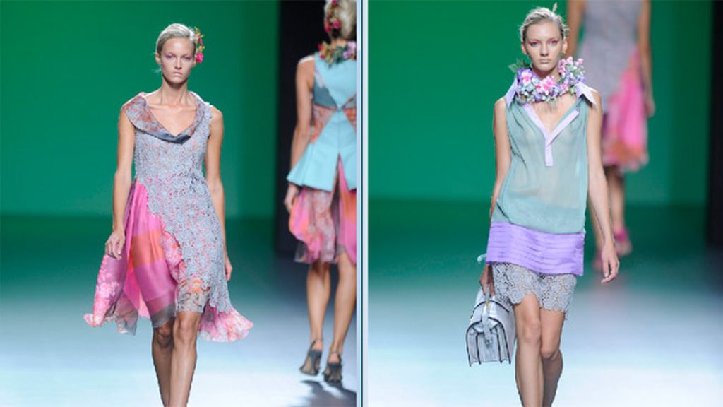 Declinar el gris y las flores, por Devota&Lomba