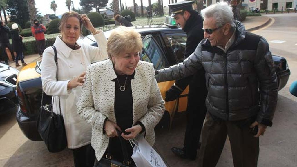 Primeras visitas a Shakira tras ser madre Primeras visitas a Shakira tras ser madre
