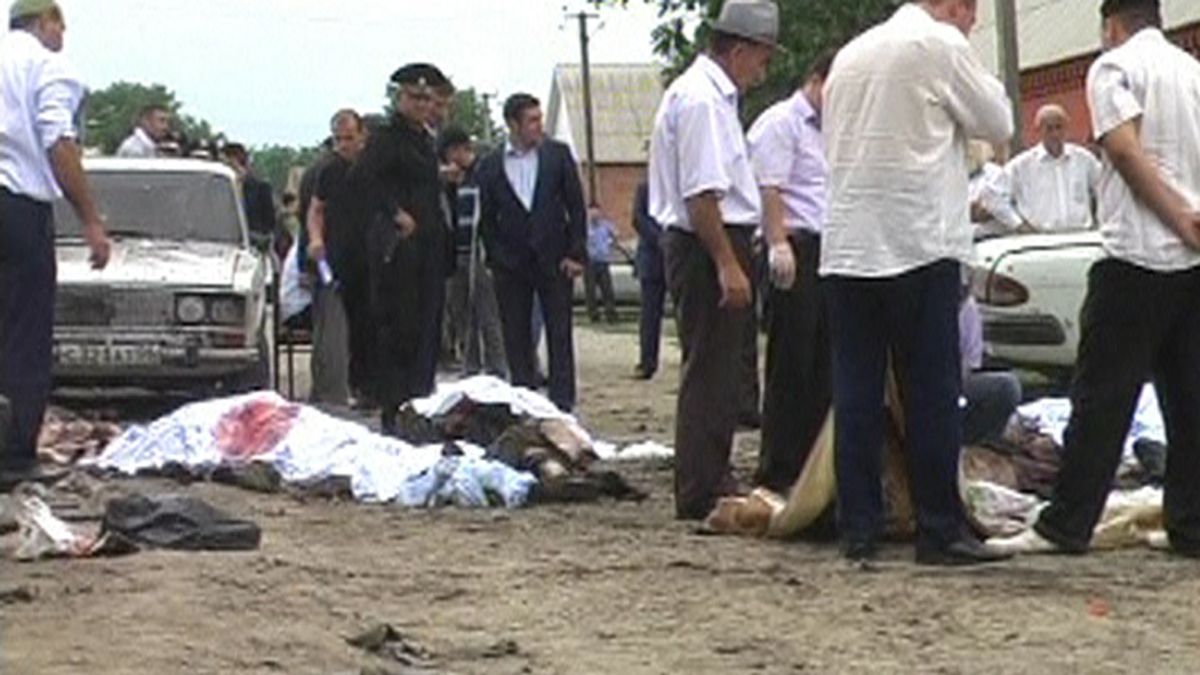 Cinco muertos por un atentado suicida en el funeral de un policía en Rusia
