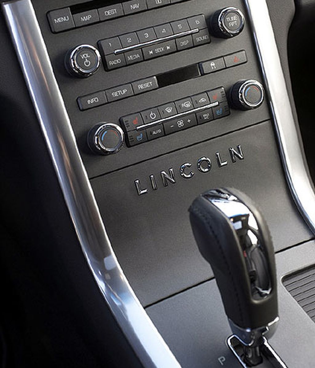 Lincoln MKS