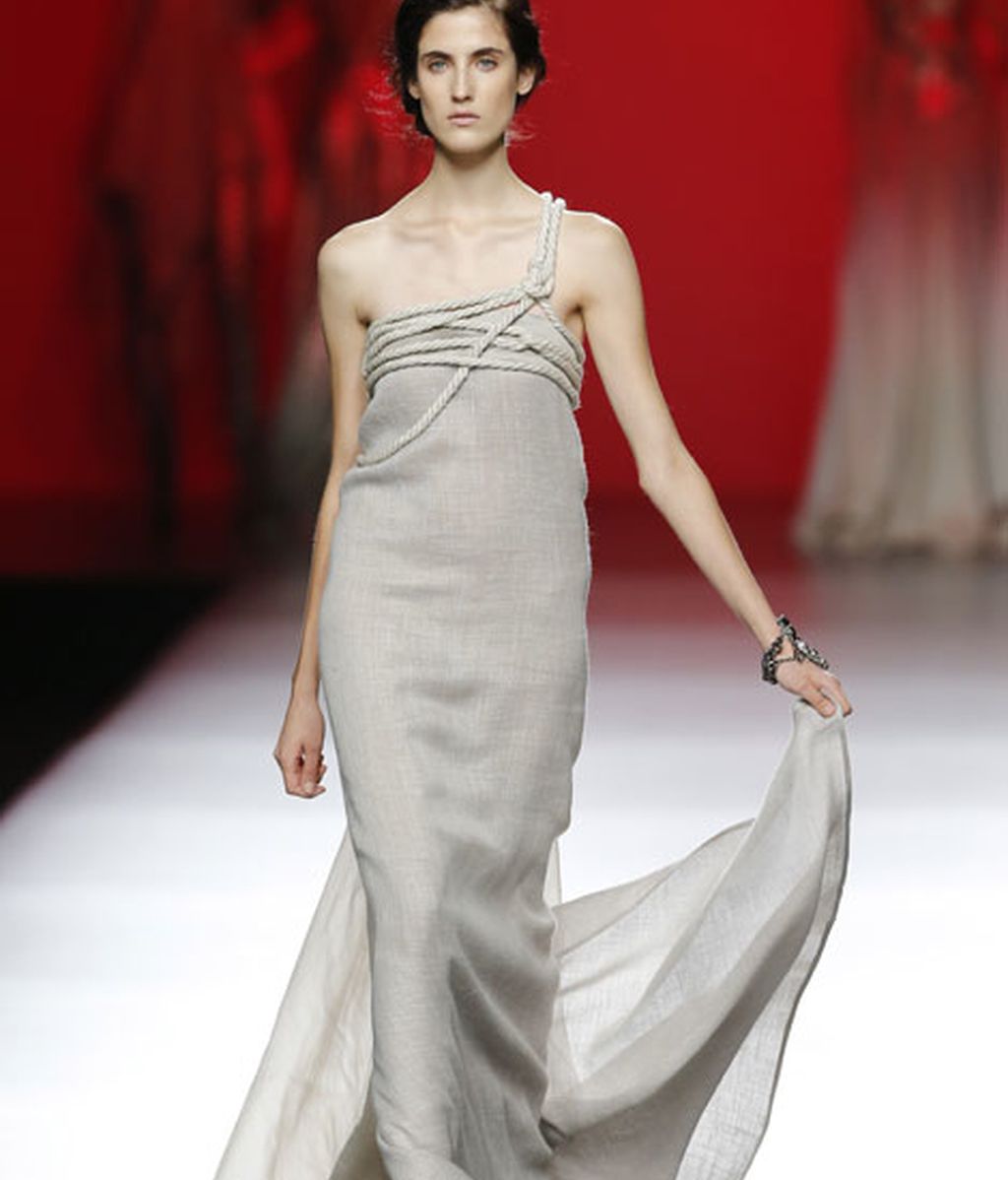 La técnica del Kinbaku-bi remata la colección