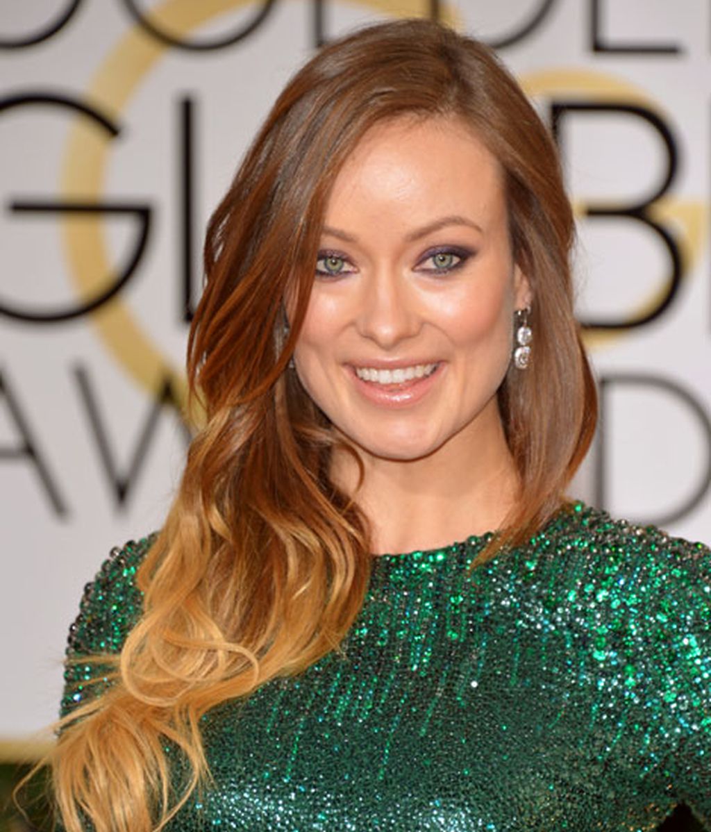 Olivia Wilde lució tripita con un vestido verde oscuro de lentejuelas de Gucci