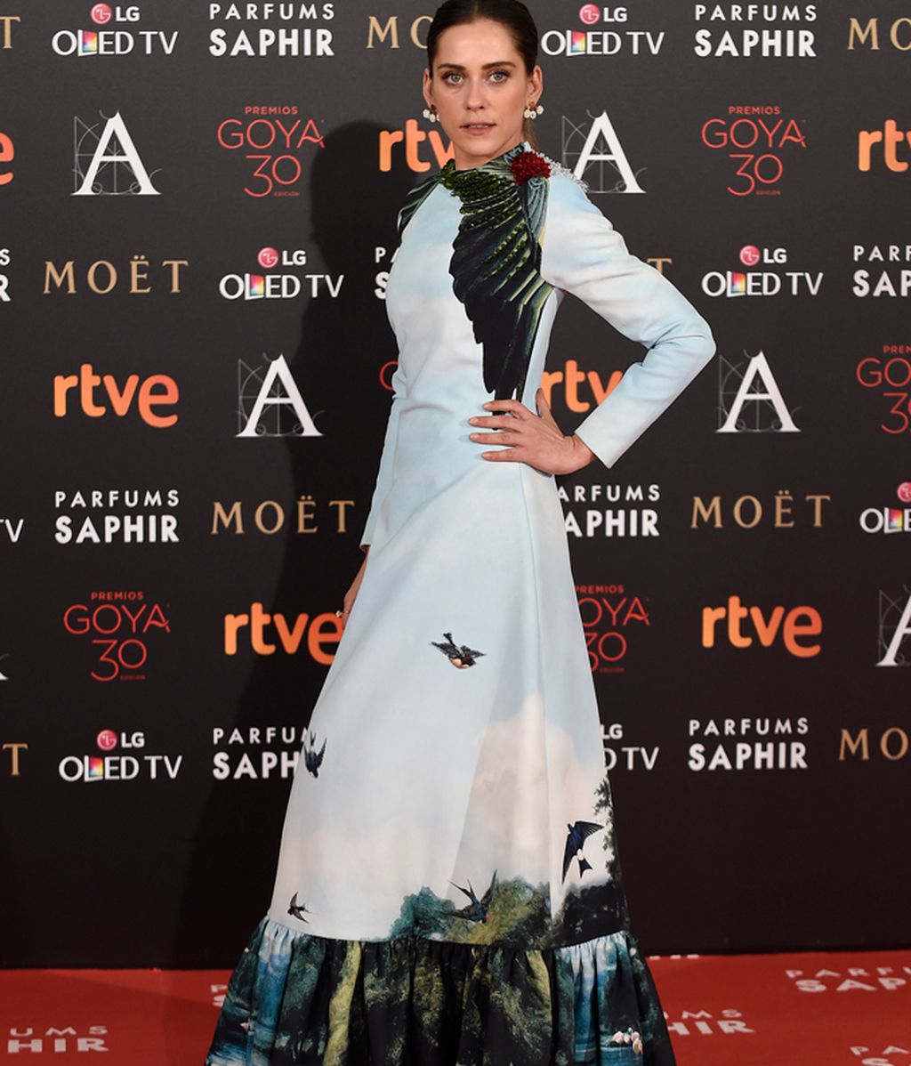 María León vestida por Leandro Cano