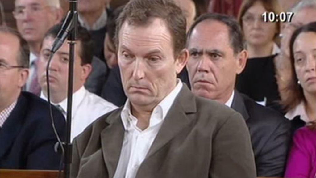 El lenguaje gestual de Santiago Mainar durante el juicio