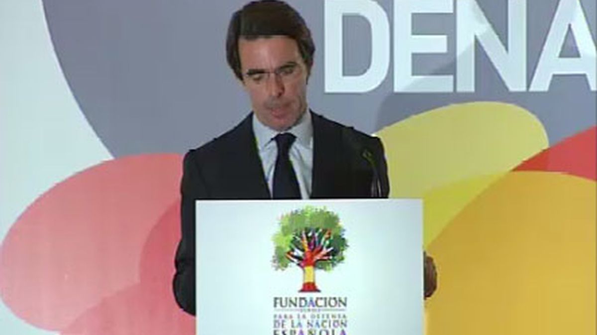 El ex presidente del Gobierno y presidente de la Fundación FAES, José María Aznar, habla del fin de ETA