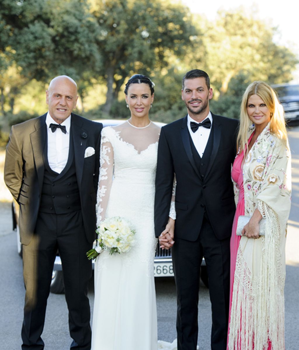 Las fotos de la boda de René, el hermano de Sergio Ramos, y Vania Millán