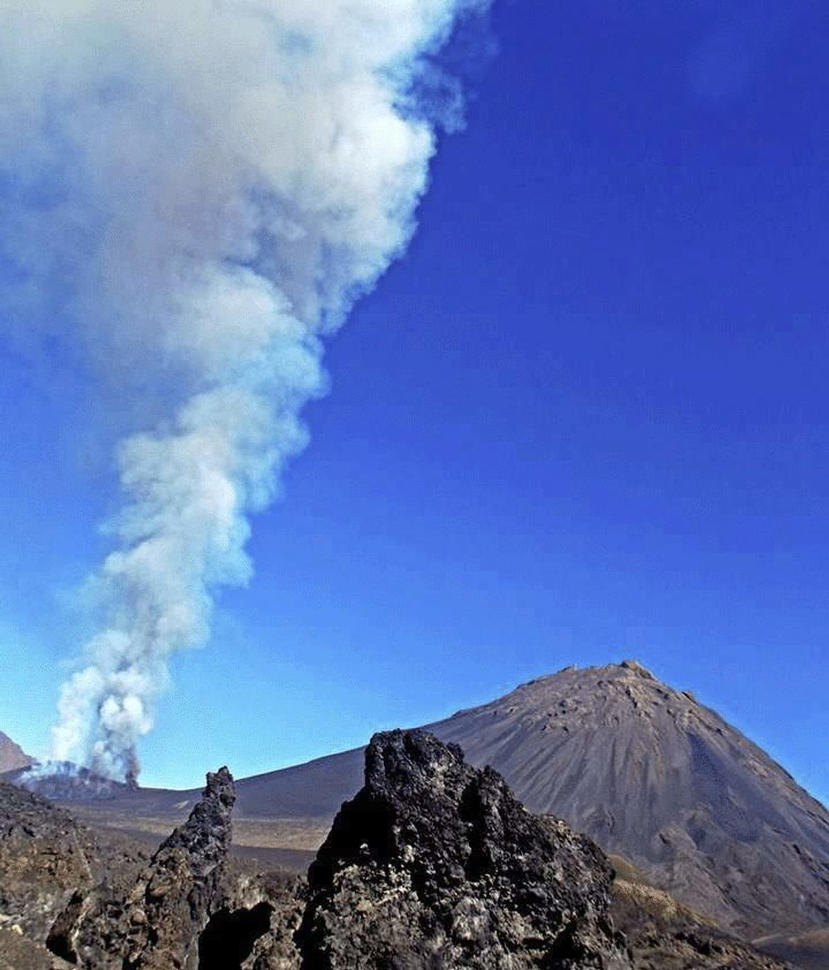 Entra en erupción el volcán Fogo, en Cabo Verde
