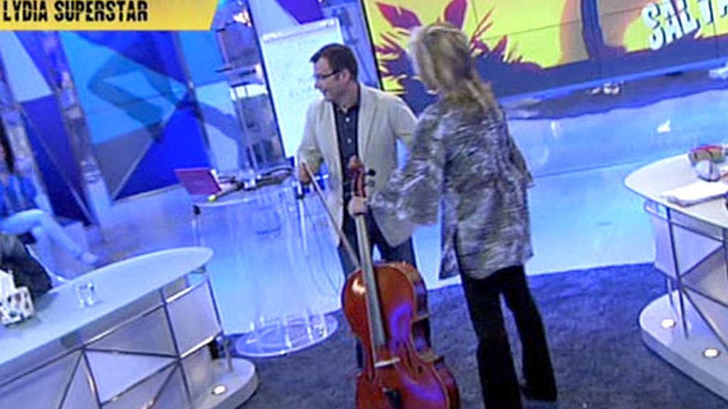 Entre lecciones y bailes con chelo