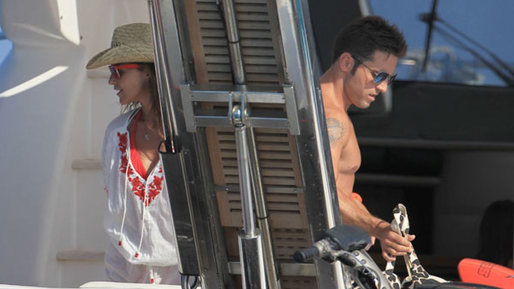 David y Paula, en un lujoso yate