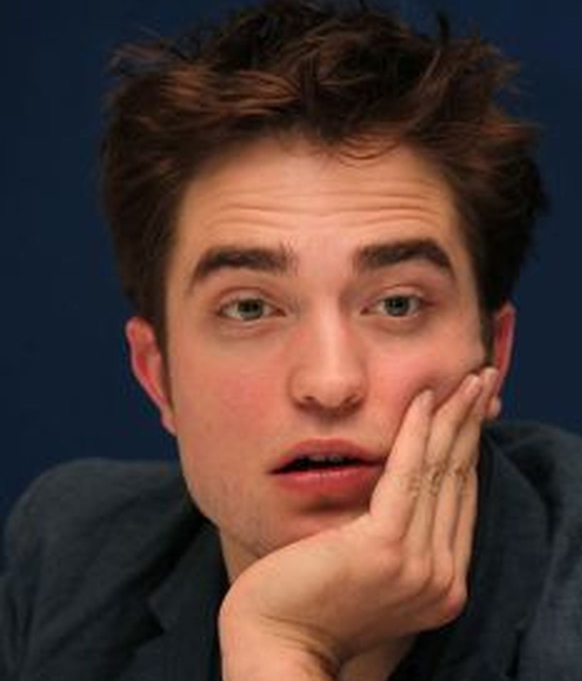 Robert Pattinson podría estar escribiendo un guion de cine. Foto: Gtres.