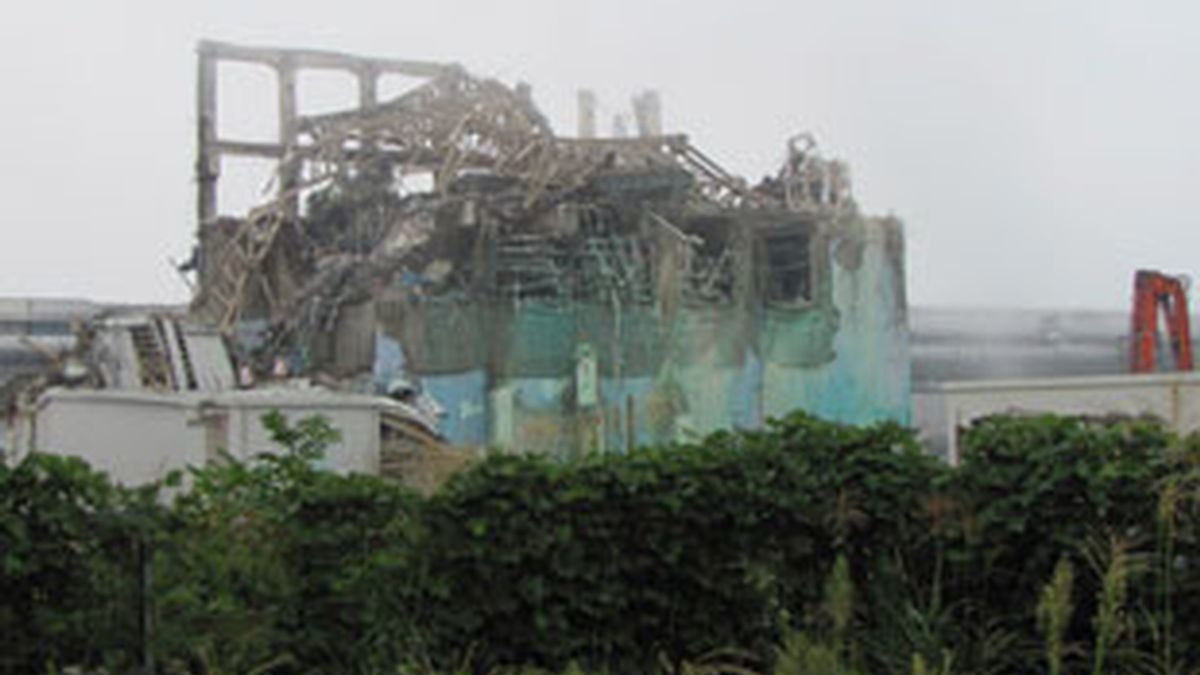 Uno de los reactores de Fukushima, cubierto de escombros. Foto: Reuters