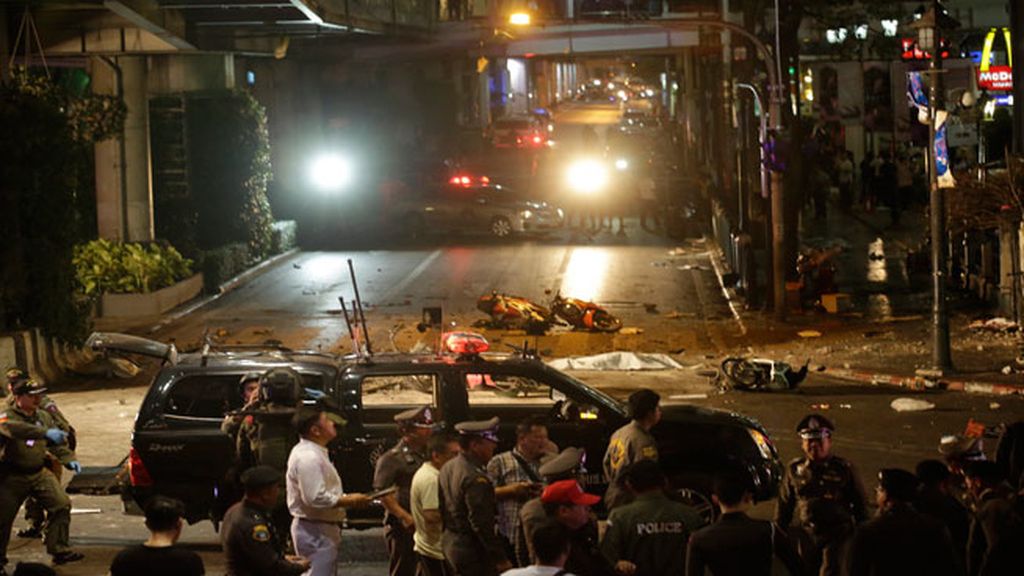 Terror por una bomba en Bangkok