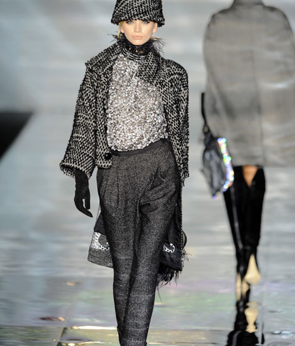 Roberto Verino: Vuelve el 'glamour' de los cincuenta